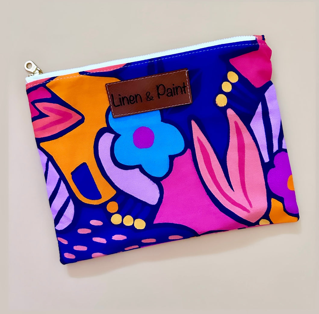 Wonderland Zipper Clutch