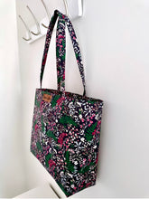 Load image into Gallery viewer, Pink Bloom Fancy Tote
