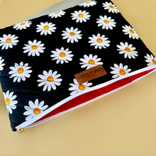 Load image into Gallery viewer, Daisy Laptop Sleeve
