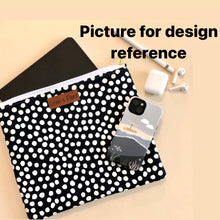 Load image into Gallery viewer, Paradise Print IPad Sleeve
