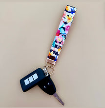 Load image into Gallery viewer, Floral Stripe Key Wristlet
