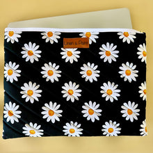 Load image into Gallery viewer, Daisy Laptop Sleeve
