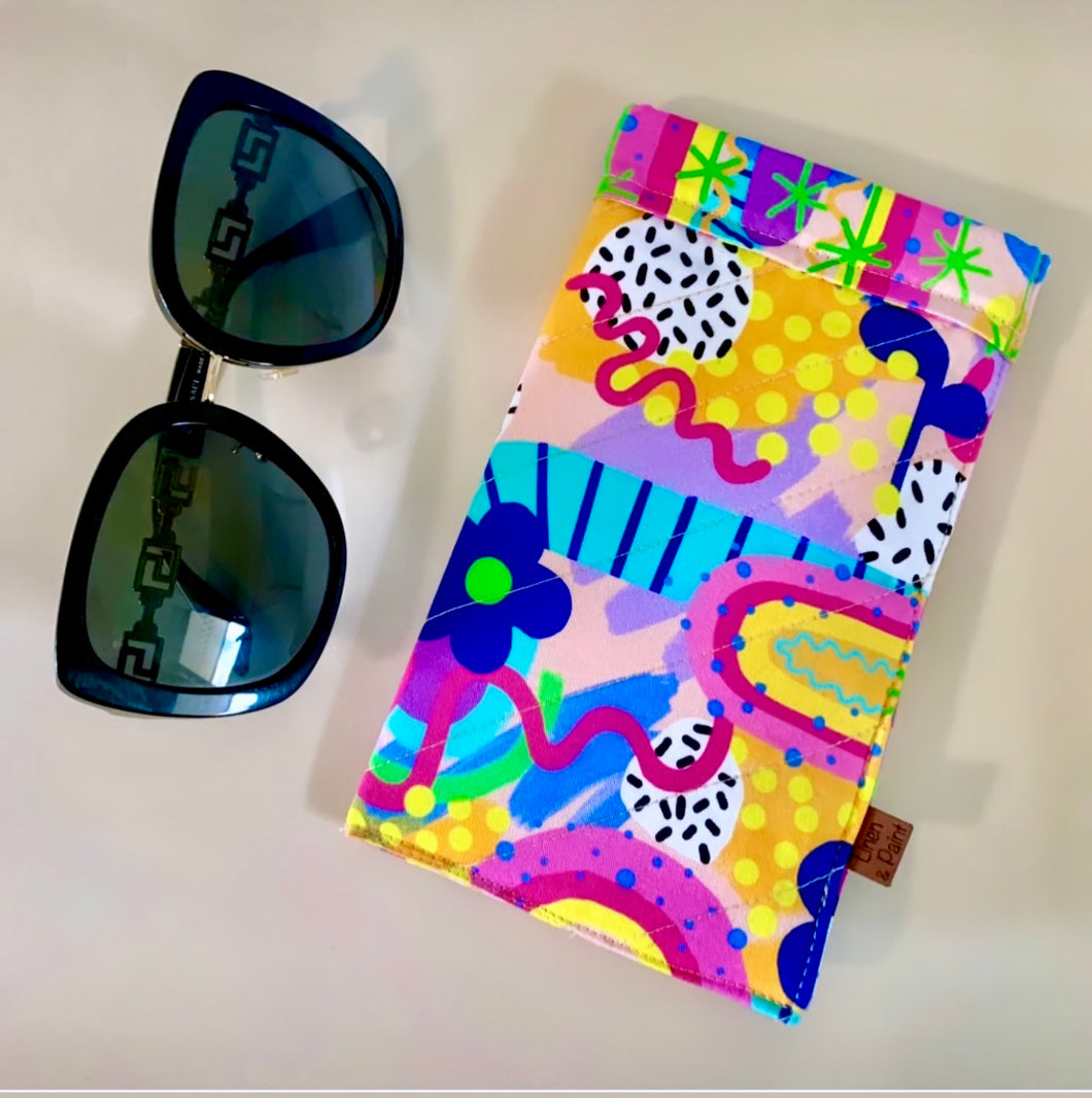 Colour Burst Sunnies Sleeve