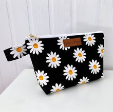 Load image into Gallery viewer, Daisy Cosmetics Tote
