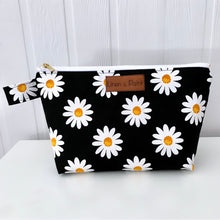 Load image into Gallery viewer, Daisy Cosmetics Tote
