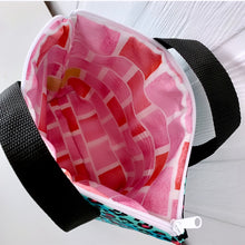 Load image into Gallery viewer, Pink Leopard Lunch Tote
