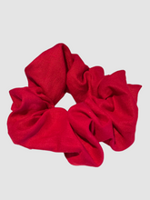 Load image into Gallery viewer, Scrunchie Raspberry
